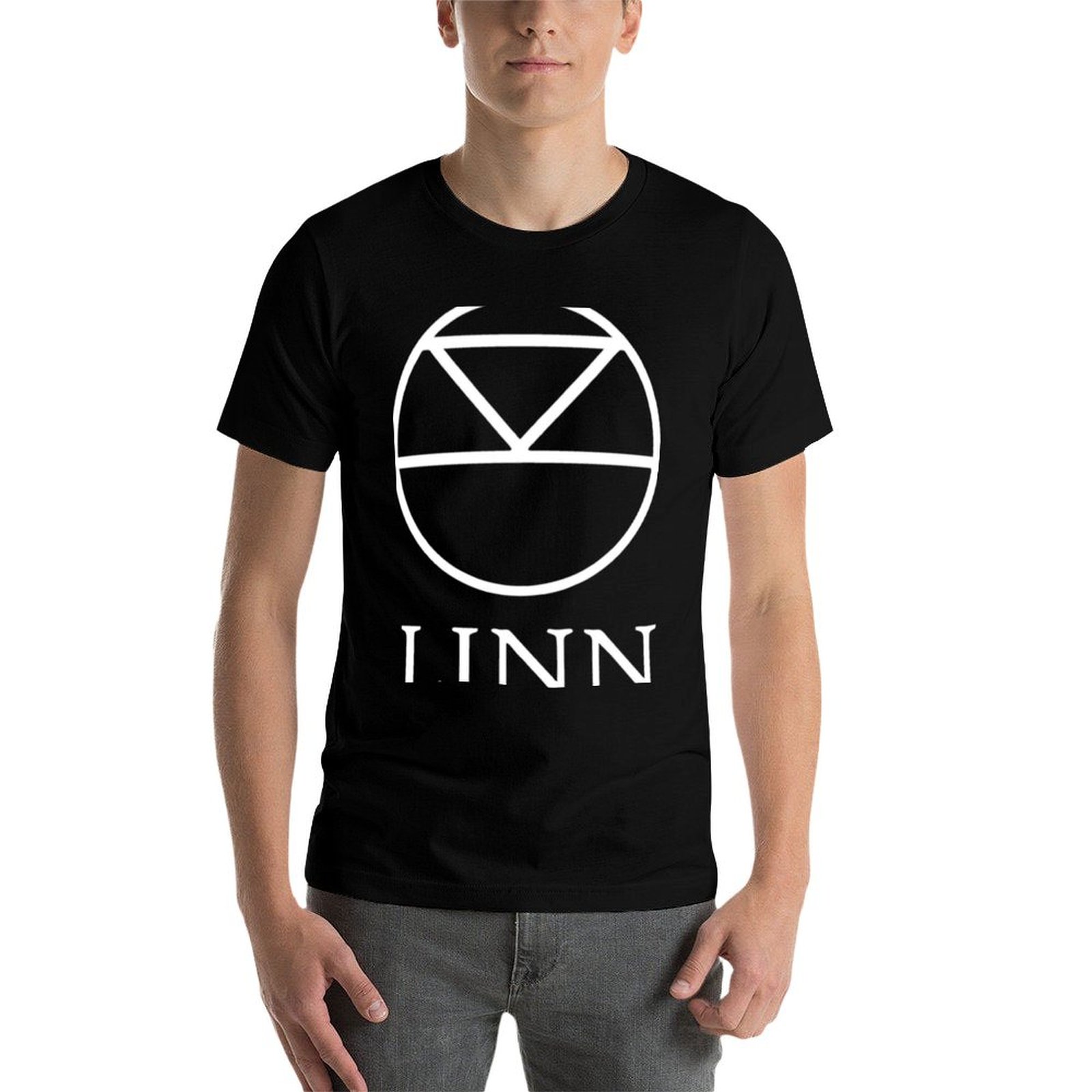 BEST SELLER - Linn Products Me - Anime Merchandise Shirt 评论和价格